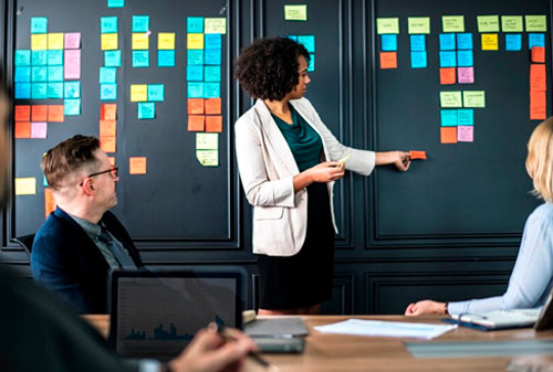 Connect Momentum Hub