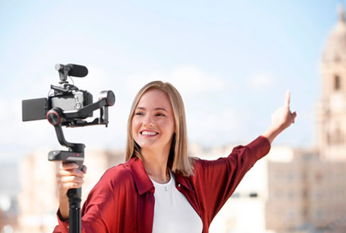 Connect Momentum Hub